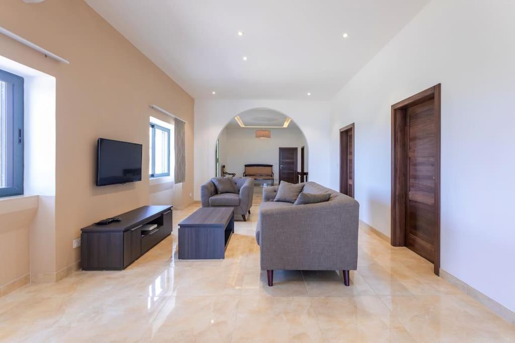 Spacious, Bright, Valley & Sea View Maisonette Xagħra Dış mekan fotoğraf