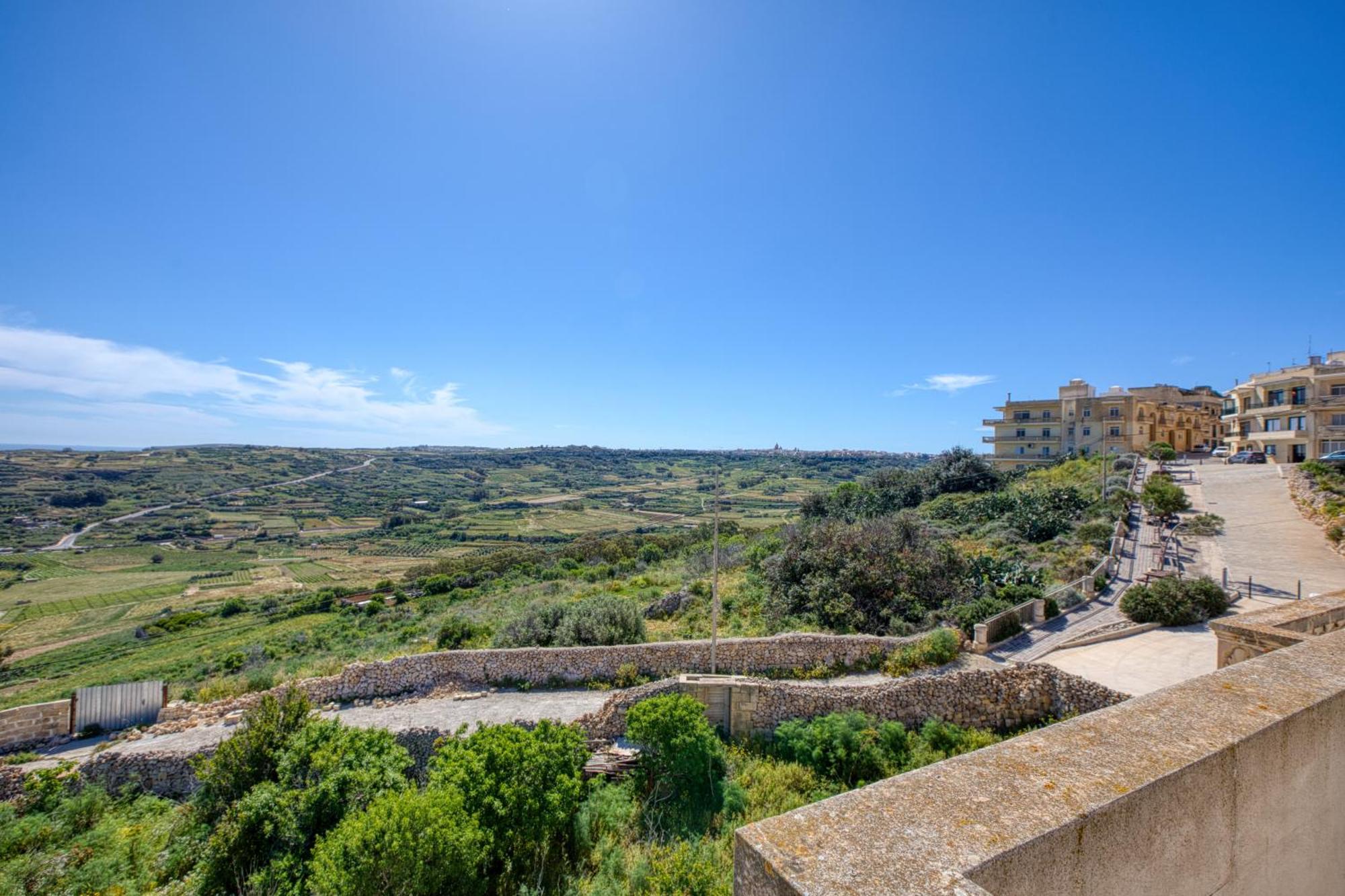 Spacious, Bright, Valley & Sea View Maisonette Xagħra Dış mekan fotoğraf